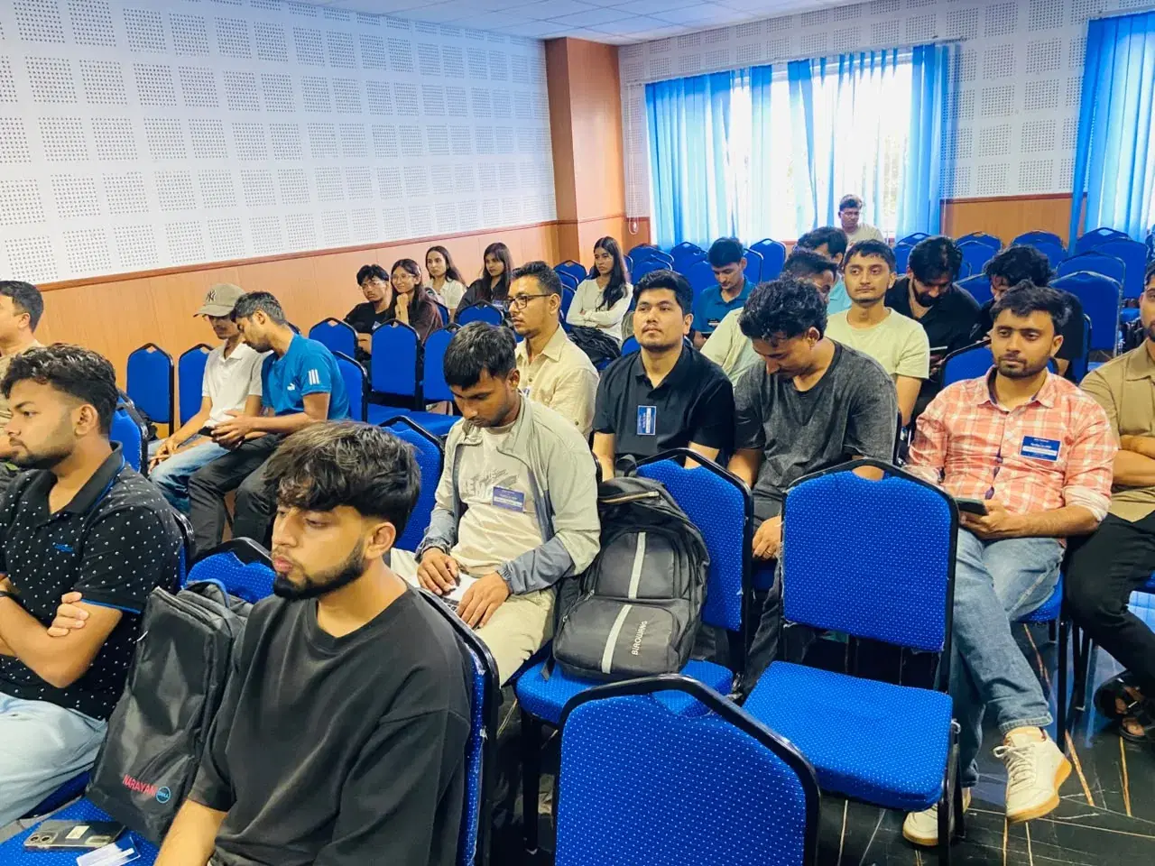 Advanced Engineering College - DevOps Session, photograph 2